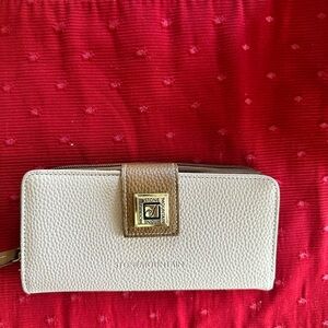 Stone Mountain Wallet